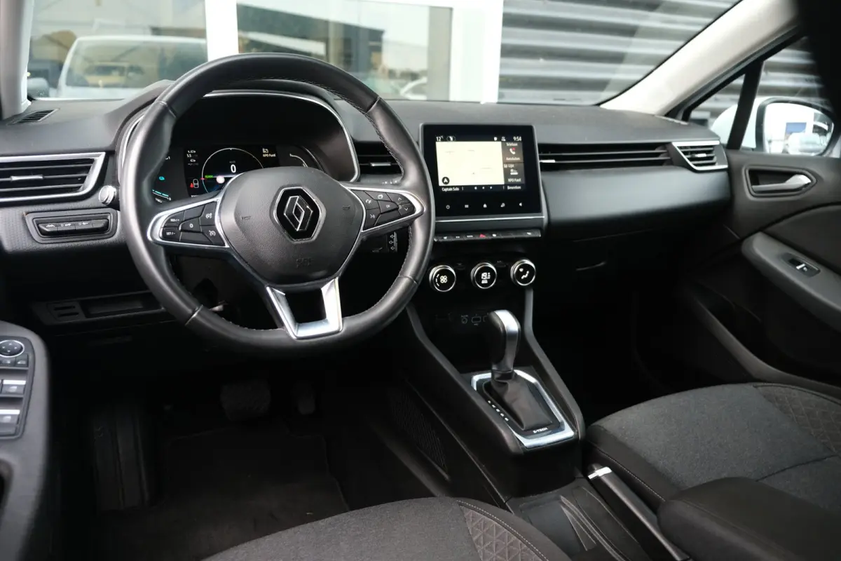 1.6 E-Tech Hybrid 140 Zen Navi Cruise PDC
