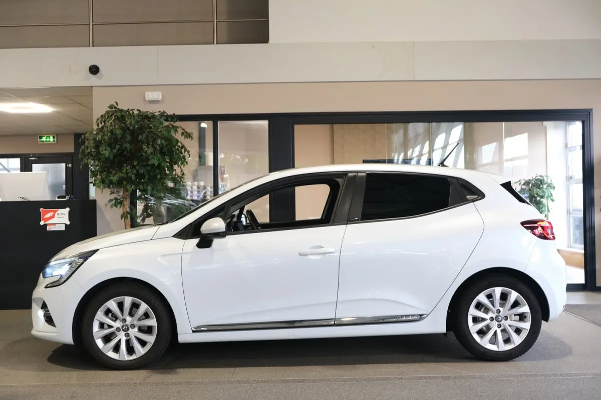 1.6 E-Tech Hybrid 140 Zen Navi Cruise PDC
