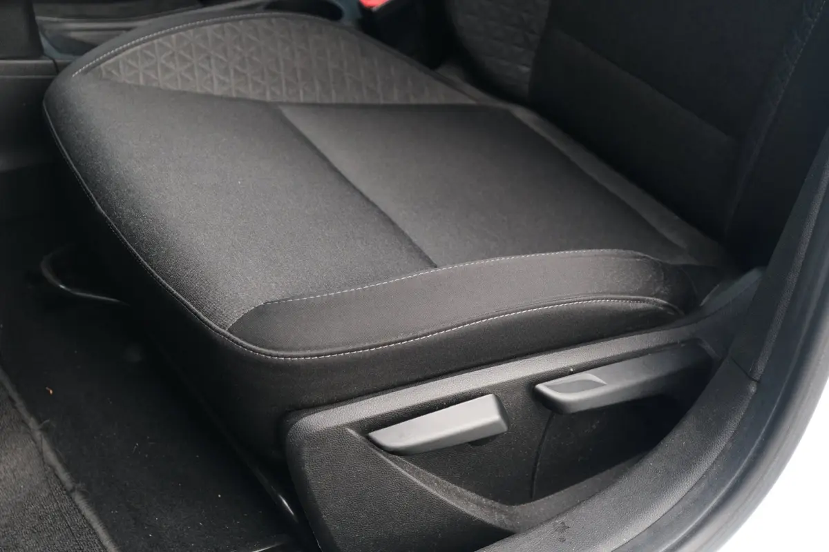 1.6 E-Tech Hybrid 140 Zen Navi Cruise PDC