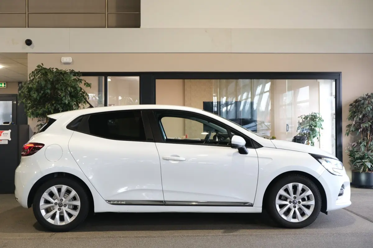 1.6 E-Tech Hybrid 140 Zen Navi Cruise PDC