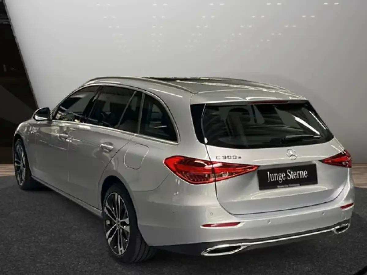 300e T AVANTGARDE ** LED, PANO, TREKH, MEM, WINTER-PACK, 18-inch LMV ** Ex MB-AG - UNFALLFREI ** ** INFORMEER OOK NAAR ONZE AANTREKKELIJKE FINANCIAL-LEASE TARIEVEN **