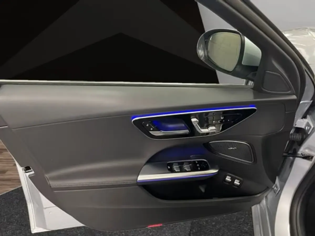300e T AVANTGARDE ** LED, PANO, TREKH, MEM, WINTER-PACK, 18-inch LMV ** Ex MB-AG - UNFALLFREI ** ** INFORMEER OOK NAAR ONZE AANTREKKELIJKE FINANCIAL-LEASE TARIEVEN **