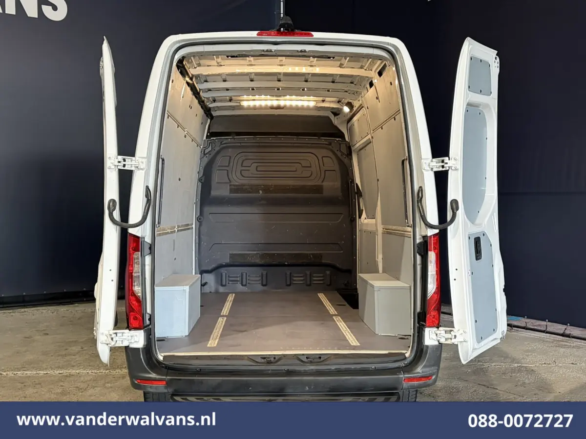 317 CDI 170pk L2H2 Euro6 Airco | Cruisecontrol | Navigatie | 360 graden Camera | Apple Carplay Chauffeursstoel, Stoelverwarming, parkeersensoren, bijrijdersbank, Android auto