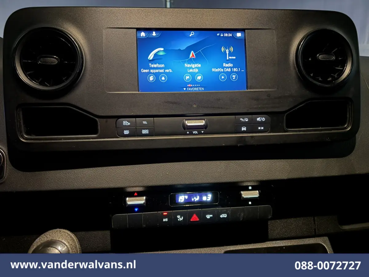 317 CDI 170pk L2H2 Euro6 Airco | Cruisecontrol | Navigatie | 360 graden Camera | Apple Carplay Chauffeursstoel, Stoelverwarming, parkeersensoren, bijrijdersbank, Android auto