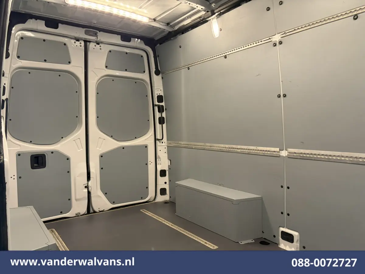 317 CDI 170pk L2H2 Euro6 Airco | Cruisecontrol | Navigatie | 360 graden Camera | Apple Carplay Chauffeursstoel, Stoelverwarming, parkeersensoren, bijrijdersbank, Android auto