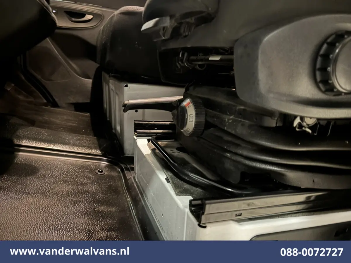 317 CDI 170pk L2H2 Euro6 Airco | Cruisecontrol | Navigatie | 360 graden Camera | Apple Carplay Chauffeursstoel, Stoelverwarming, parkeersensoren, bijrijdersbank, Android auto
