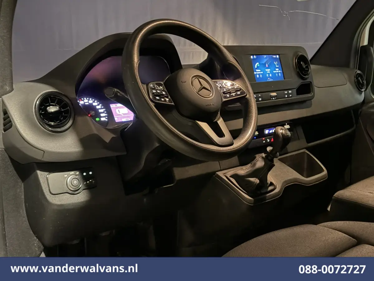 317 CDI 170pk L2H2 Euro6 Airco | Cruisecontrol | Navigatie | 360 graden Camera | Apple Carplay Chauffeursstoel, Stoelverwarming, parkeersensoren, bijrijdersbank, Android auto