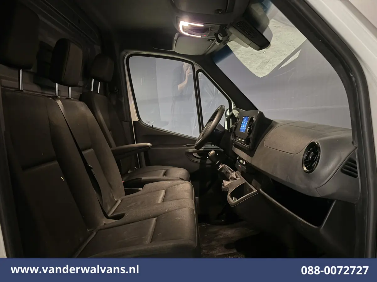 317 CDI 170pk L2H2 Euro6 Airco | Cruisecontrol | Navigatie | 360 graden Camera | Apple Carplay Chauffeursstoel, Stoelverwarming, parkeersensoren, bijrijdersbank, Android auto