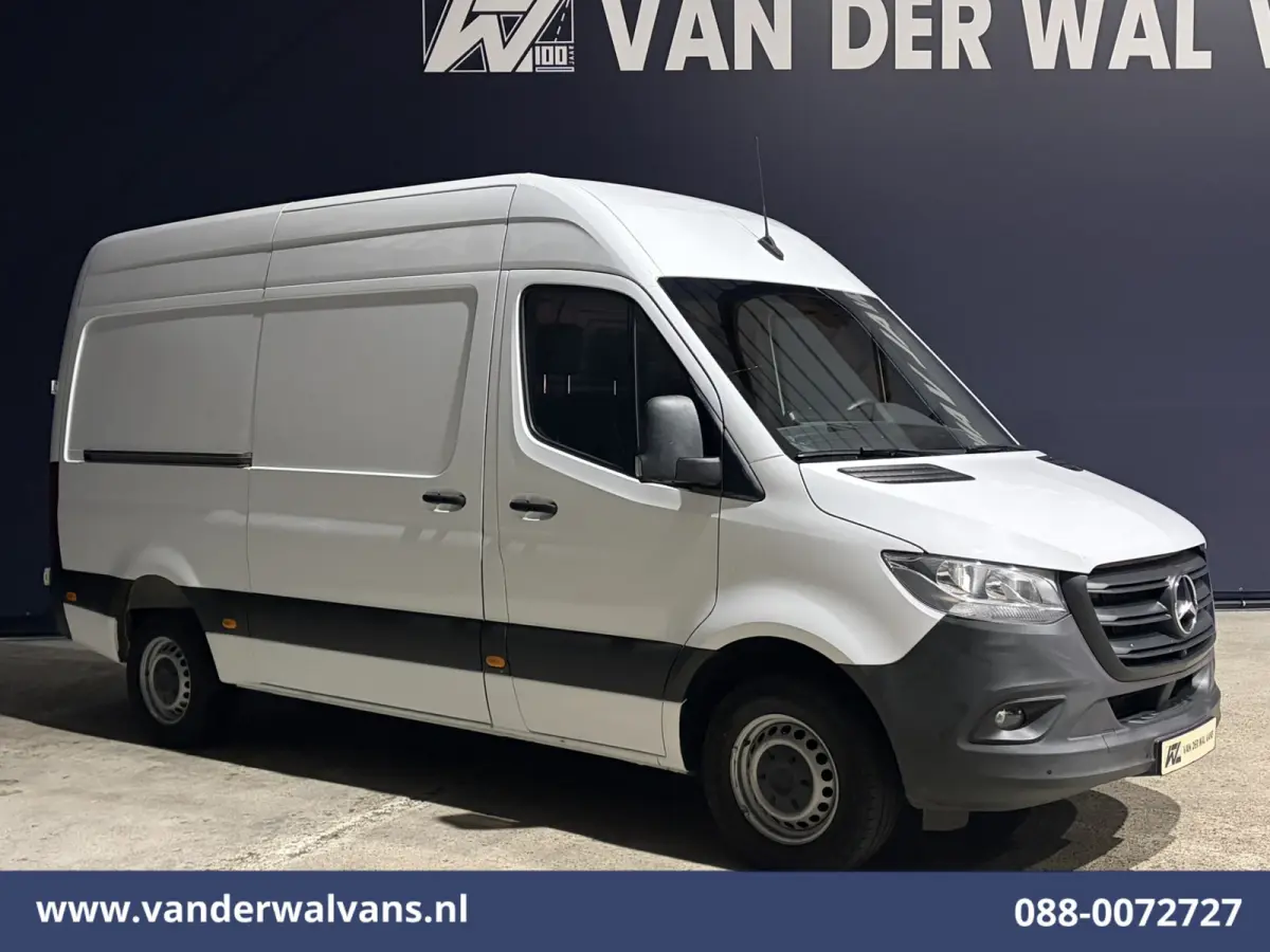 317 CDI 170pk L2H2 Euro6 Airco | Cruisecontrol | Navigatie | 360 graden Camera | Apple Carplay Chauffeursstoel, Stoelverwarming, parkeersensoren, bijrijdersbank, Android auto
