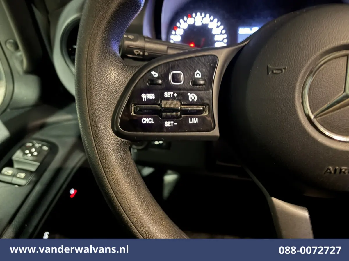 317 CDI 170pk L2H2 Euro6 Airco | Cruisecontrol | Navigatie | 360 graden Camera | Apple Carplay Chauffeursstoel, Stoelverwarming, parkeersensoren, bijrijdersbank, Android auto