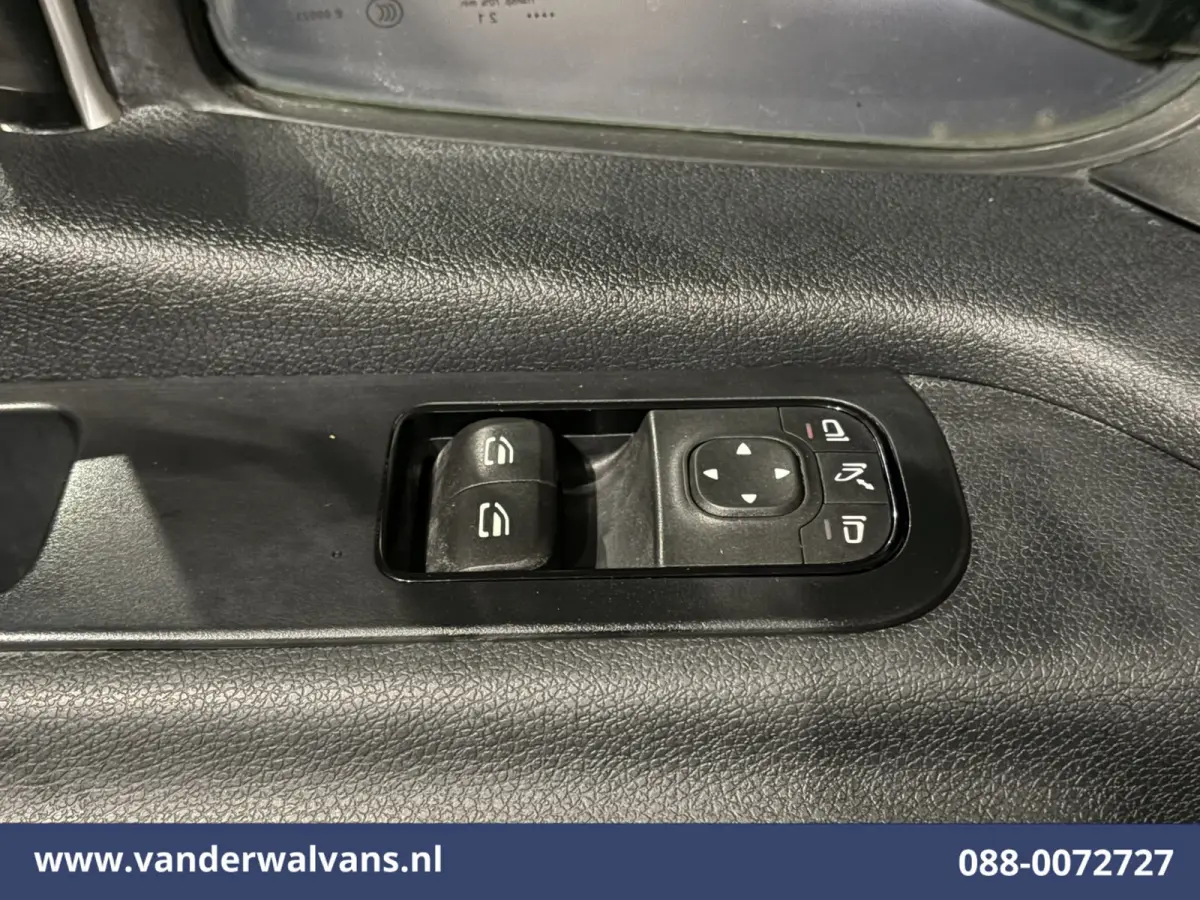 317 CDI 170pk L2H2 Euro6 Airco | Cruisecontrol | Navigatie | 360 graden Camera | Apple Carplay Chauffeursstoel, Stoelverwarming, parkeersensoren, bijrijdersbank, Android auto