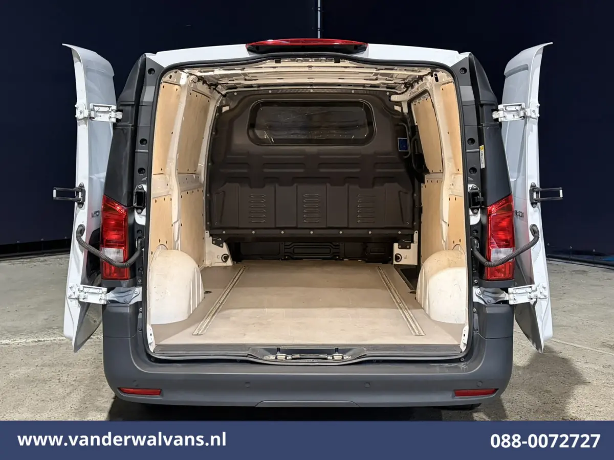 116 CDI 164pk 2025 Model L2H1 Euro6 Airco | XL MBUX | Navigatie | Camera | Cruisecontrol Stoelverwarming, Parkeersensoren, Bijrijdersbank