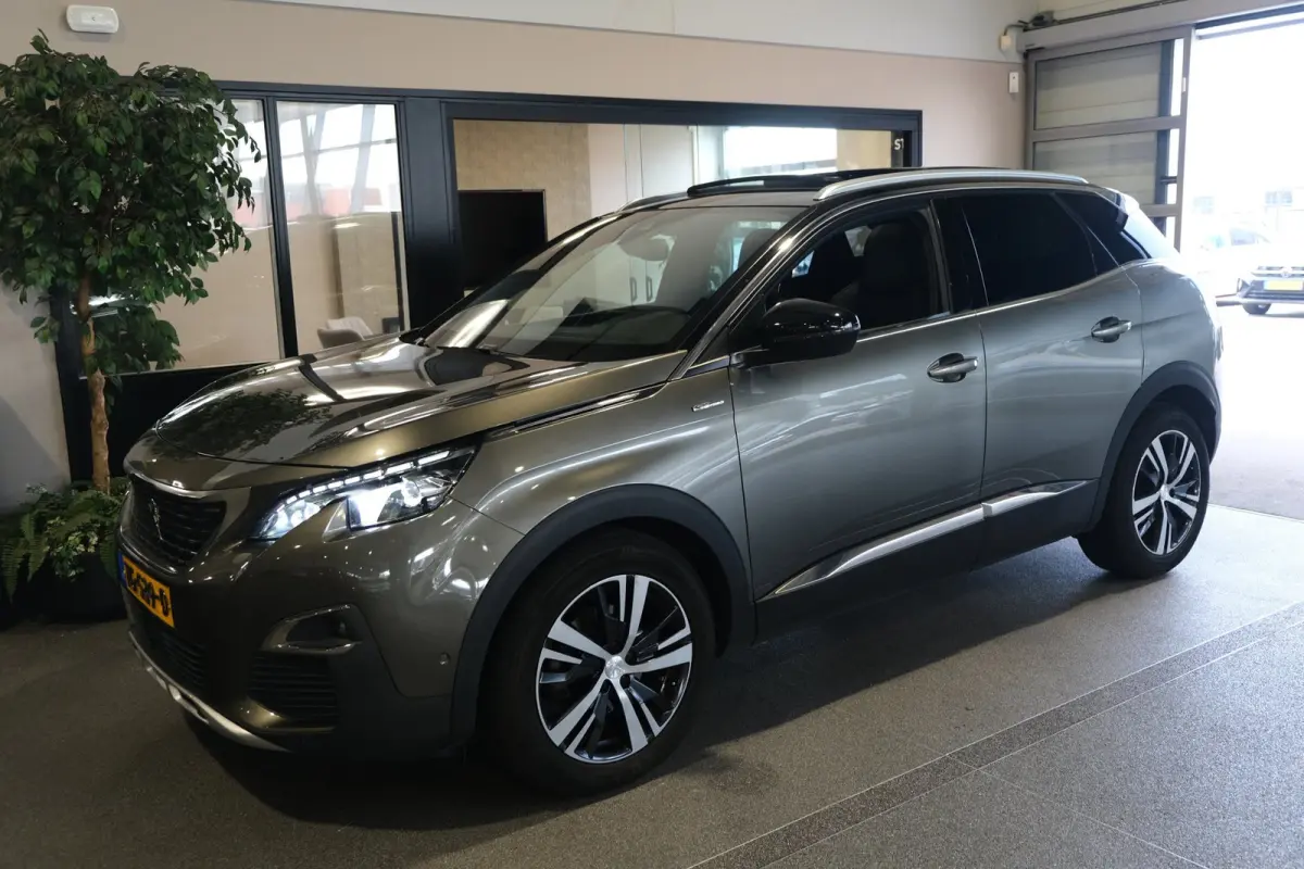 1.6 e-THP GT Line Automaat Pano Cruise PDC