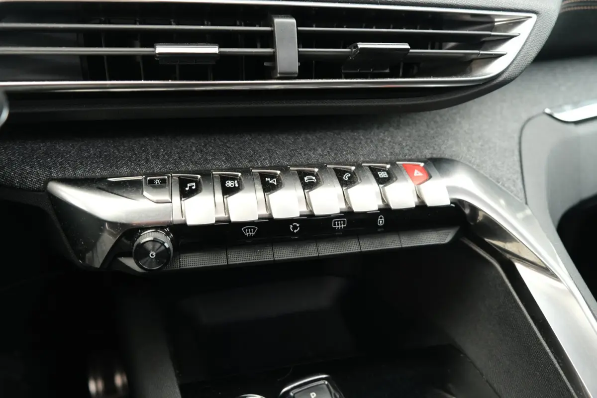 1.6 e-THP GT Line Automaat Pano Cruise PDC