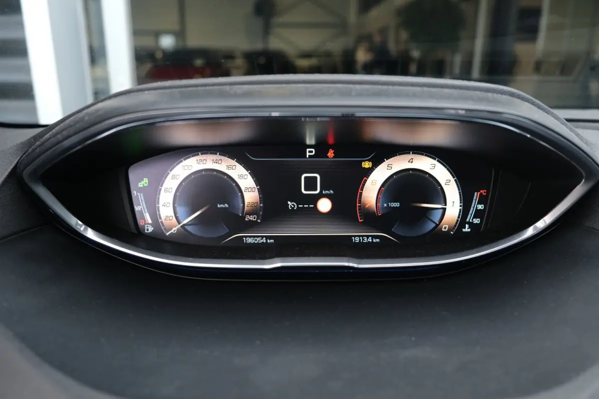 1.6 e-THP GT Line Automaat Pano Cruise PDC