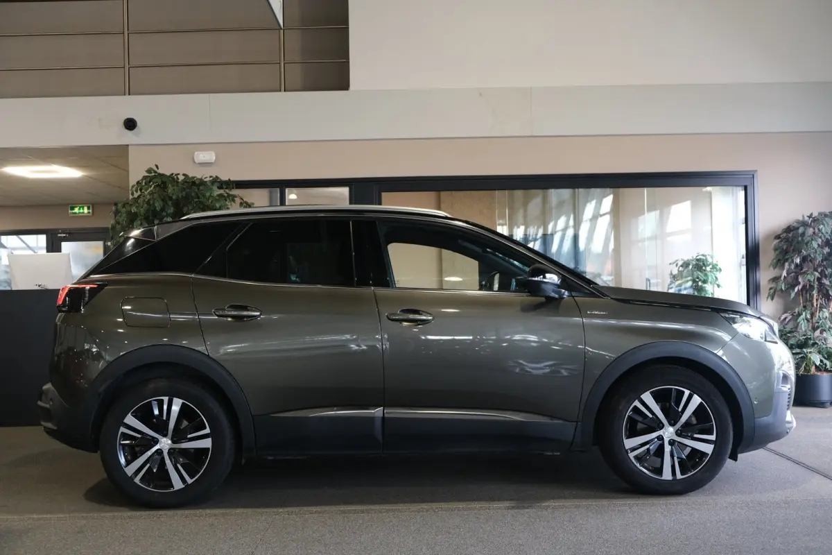 1.6 e-THP GT Line Automaat Pano Cruise PDC