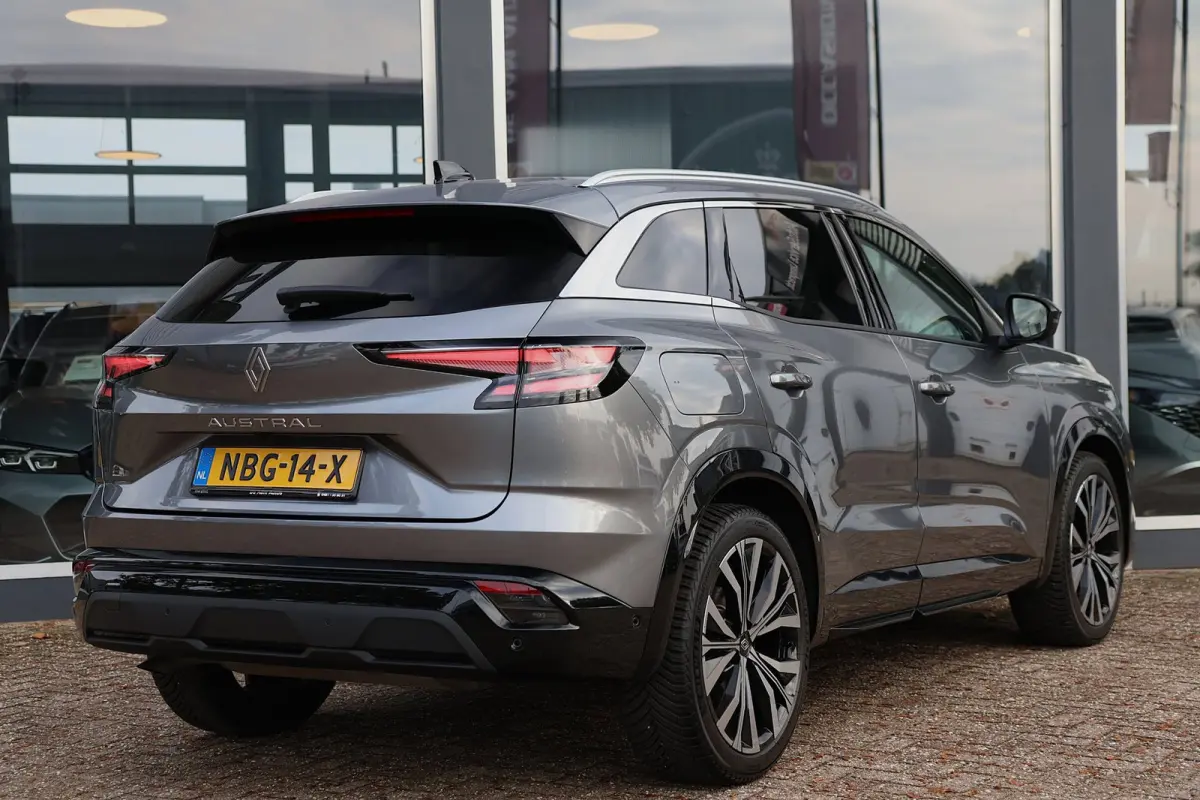 1.3 mild hybrid 150 X-Tronic techno Panoramdak 4 seizoenen banden