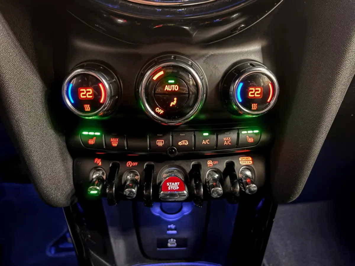 1.5 Resolute|HEAD-UP|H&K||STOELVERWARMING|KEYLESS|CLIMATE|PDC