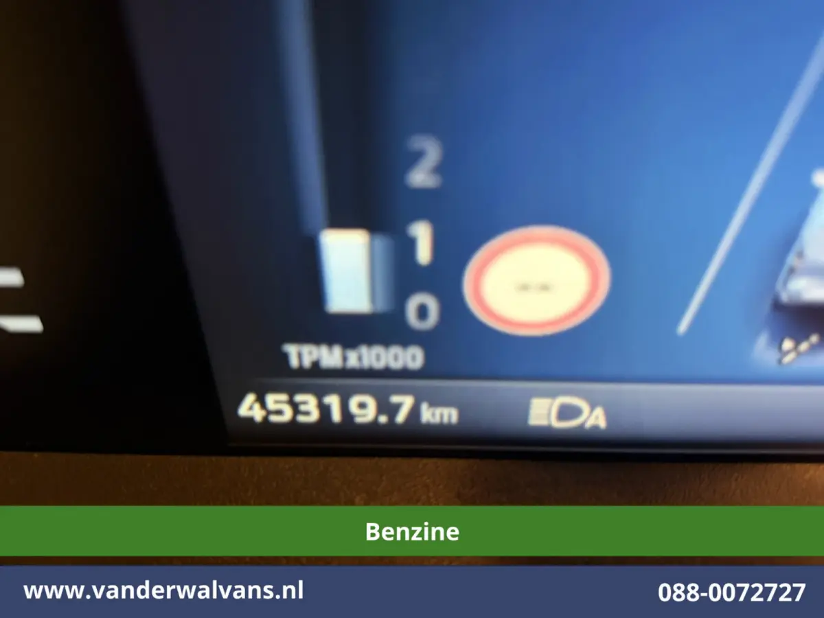 1.0 Trend 101pk Benzine L1H1 Euro6 Airco | Apple Carplay | Cruisecontrol | Parkeersensoren Android auto