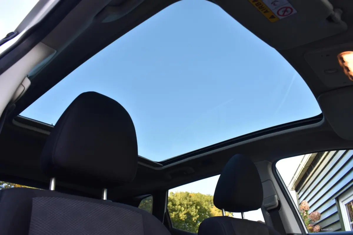 1.2 N-Connecta|trekhaak|camera|navi|pano|climate