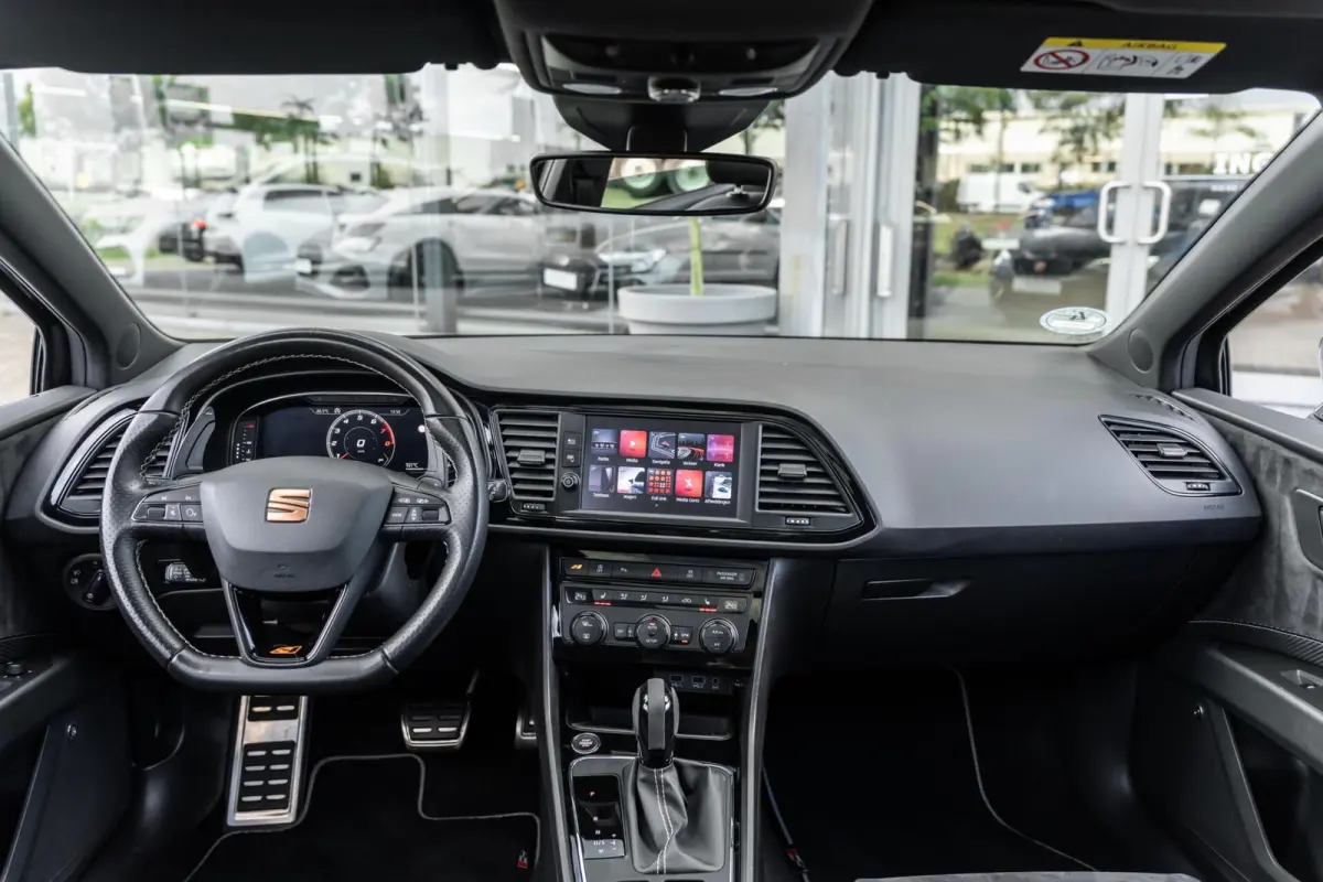 2.0 TSI 4DRIVE CUPRA Ultimate Pano Beats Camera
