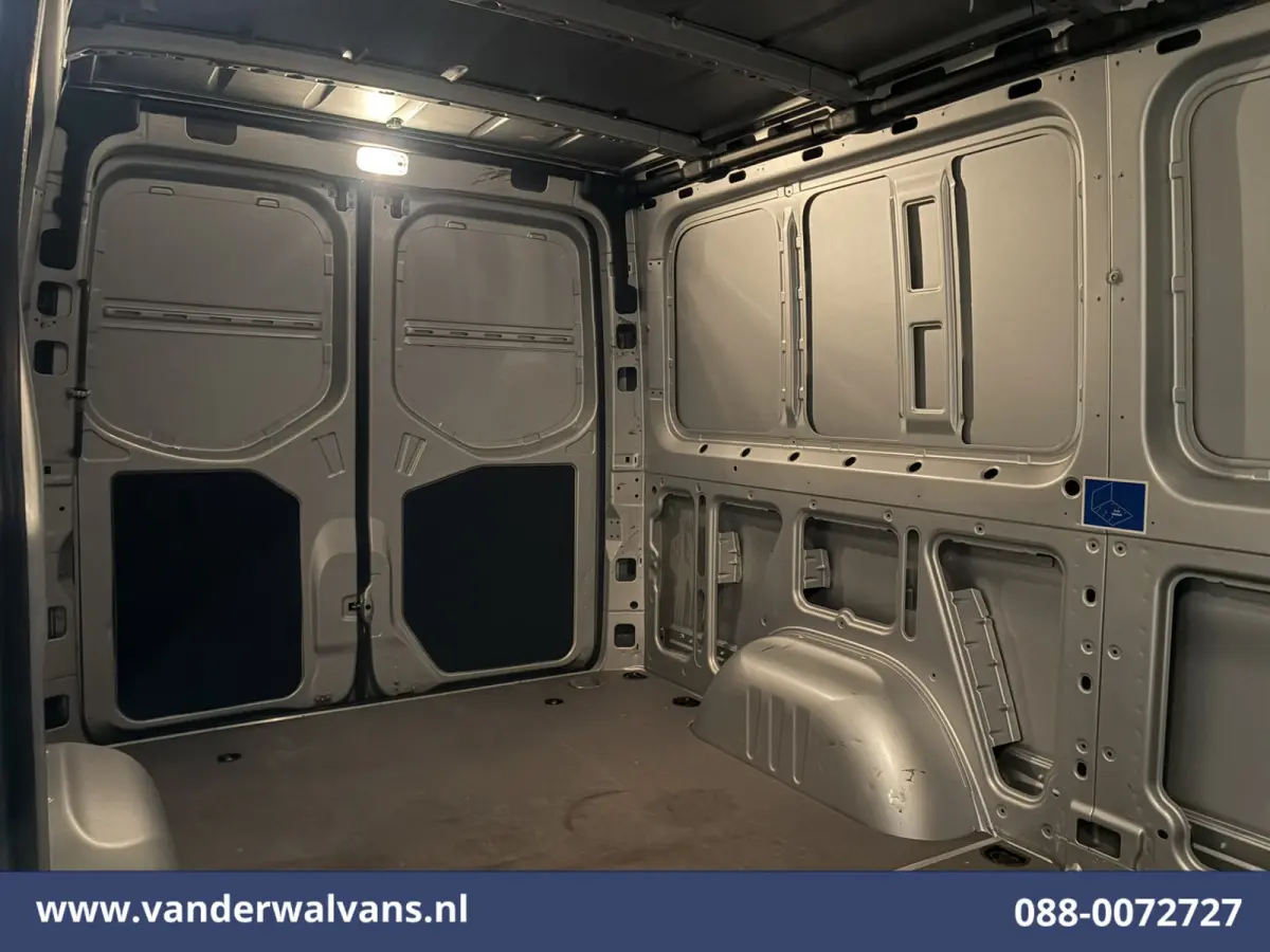 315 CDI 150pk L2H1 Euro6 Airco | Camera | Chauffeursstoel | Apple carplay | Android auto, tachograaf