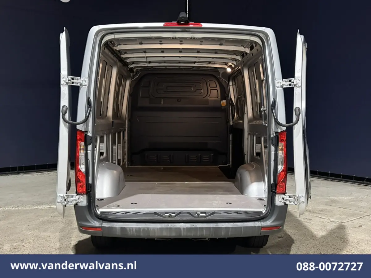 315 CDI 150pk L2H1 Euro6 Airco | Camera | Chauffeursstoel | Apple carplay | Android auto, tachograaf