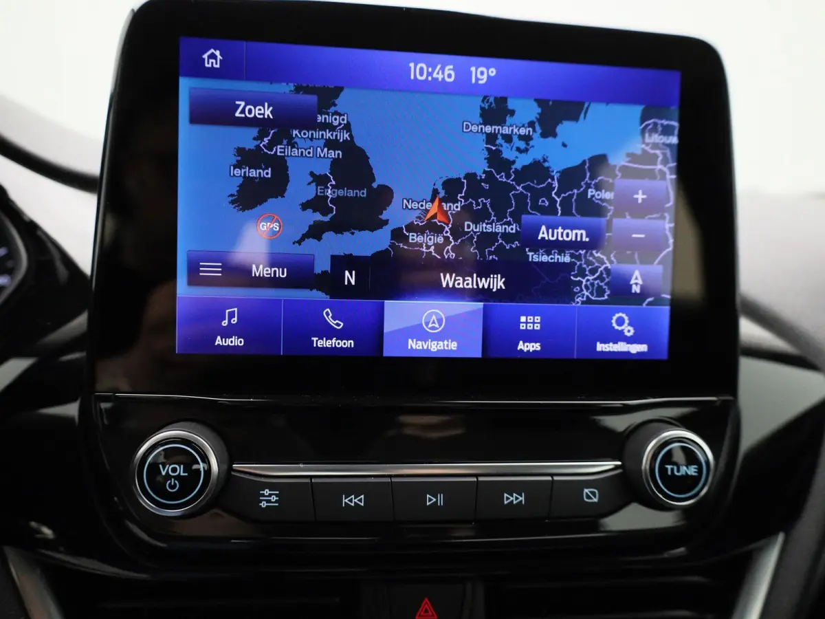 1.0 EcoBoost Titanium | APPLE CARPLAY - ANDROID AUTO | CLIMATE CONTROL | CRUISE CONTROL | PARKEERSENSOREN ACHTER | LANE ASSIST |