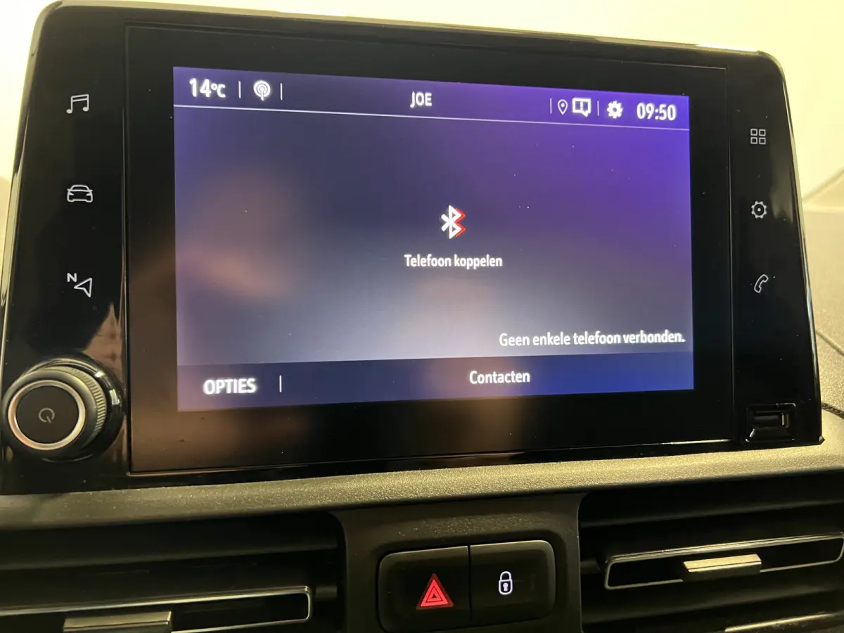 1.5D L2H1 Edition | Navigatie | Cruise Control | Achteruitrijcamera | PDC Voor en Achter | DAB | Airco |