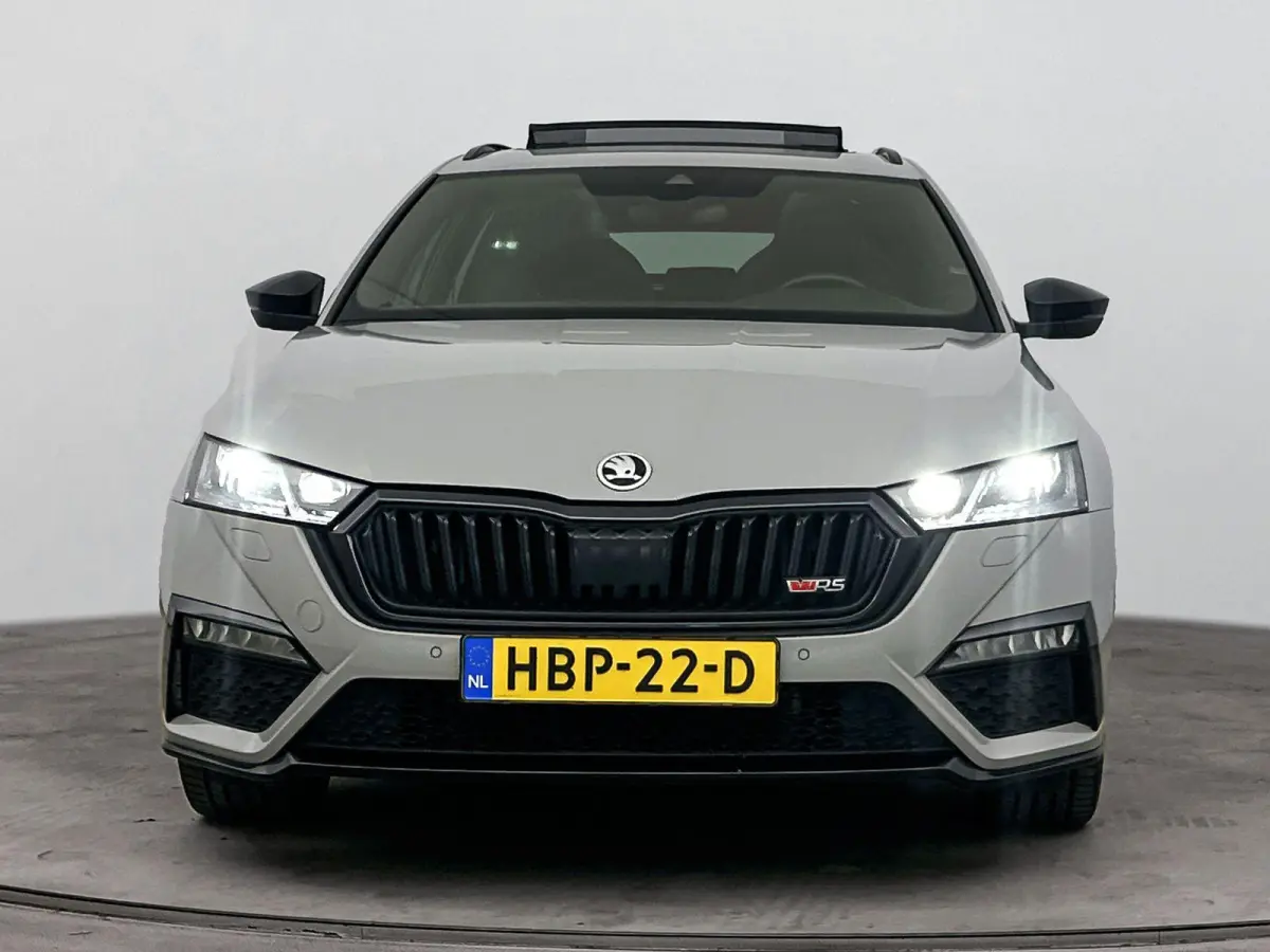1.4 TSI RS iV PHEV Business Panoramadak | Canton Audio |