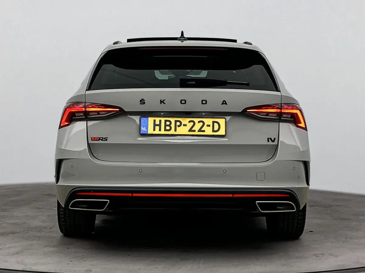 1.4 TSI RS iV PHEV Business Panoramadak | Canton Audio |
