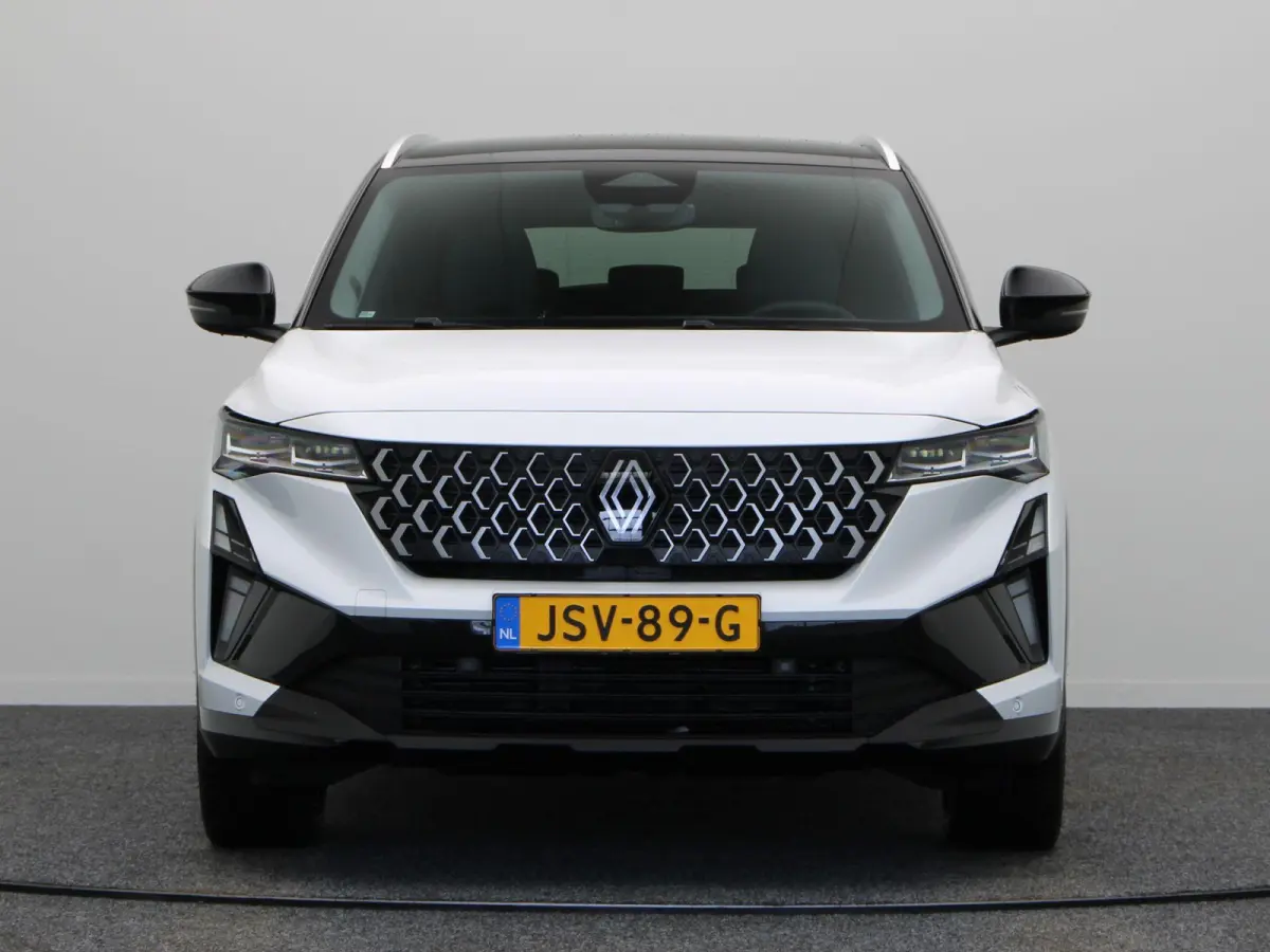 E-Tech full hybrid 200pk techno | Nieuw model | 20" lichtmetalen velgen | All season banden |