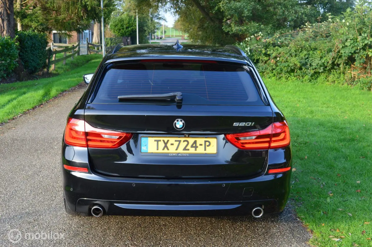 G31 520i High Executive / 2018 / 195dkm