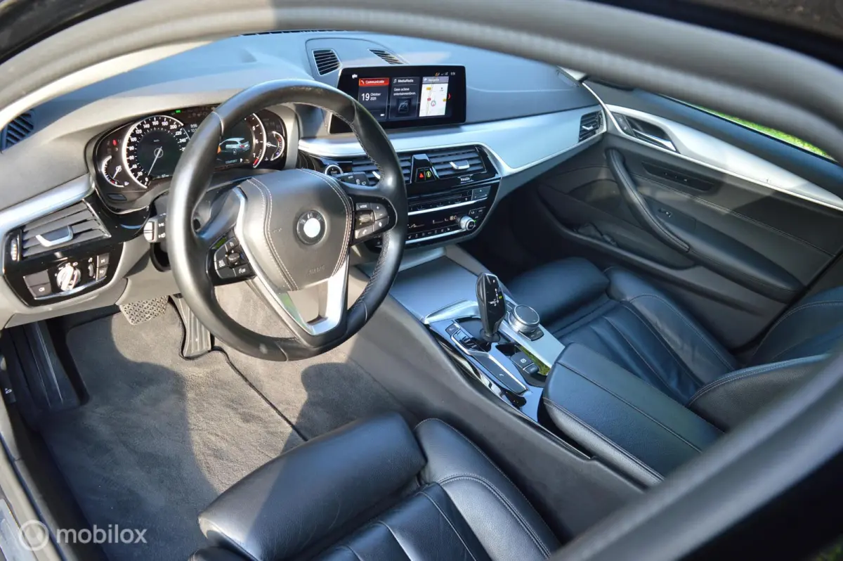 G31 520i High Executive / 2018 / 195dkm