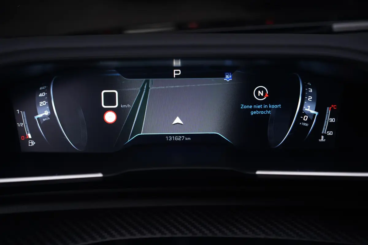 1.2 PureTech Allure Pack Distr.riem v.v. 95.374 km Apple Carplay Achteruitrijcamera Clima Privacy Glass Navi Digital Display PDC V+A