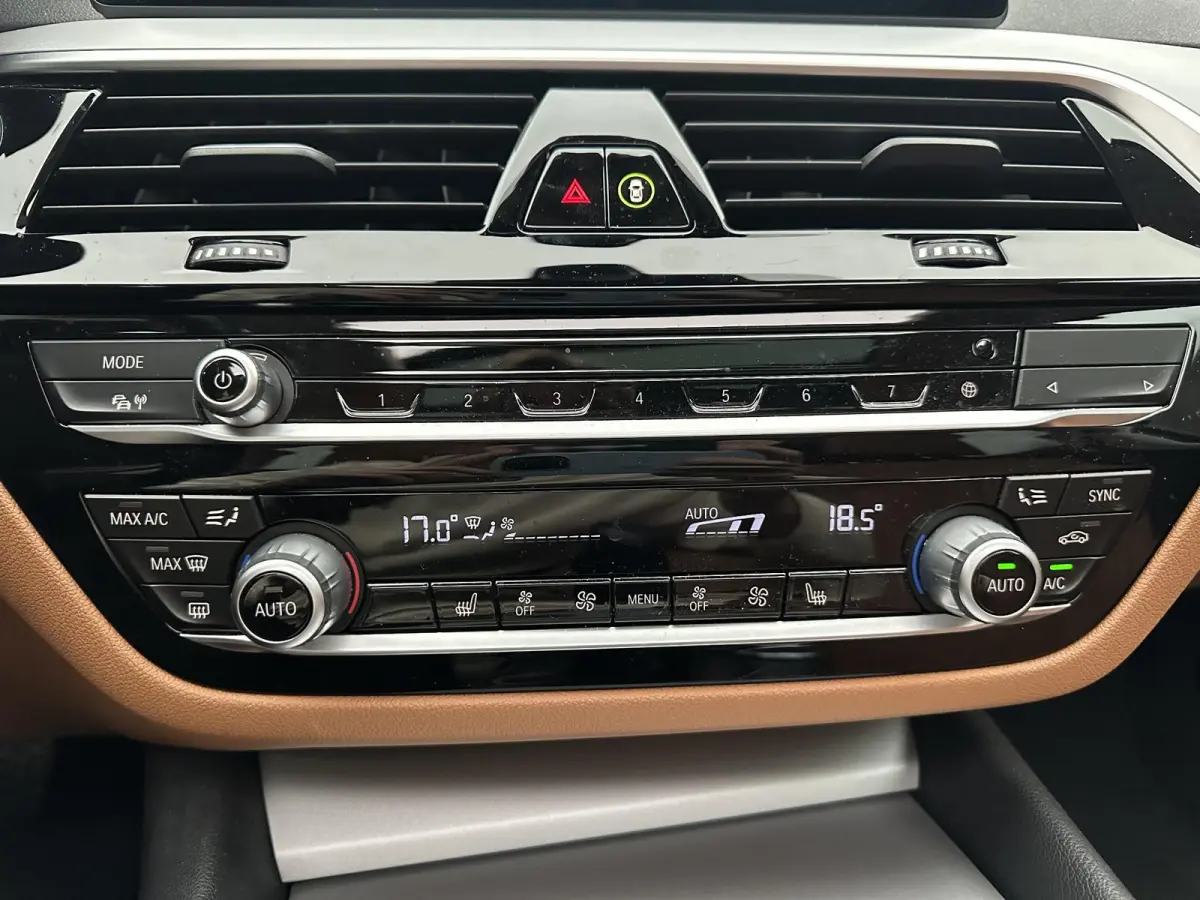 520d High Executive Edition Pano| Head up| Harman Kardon