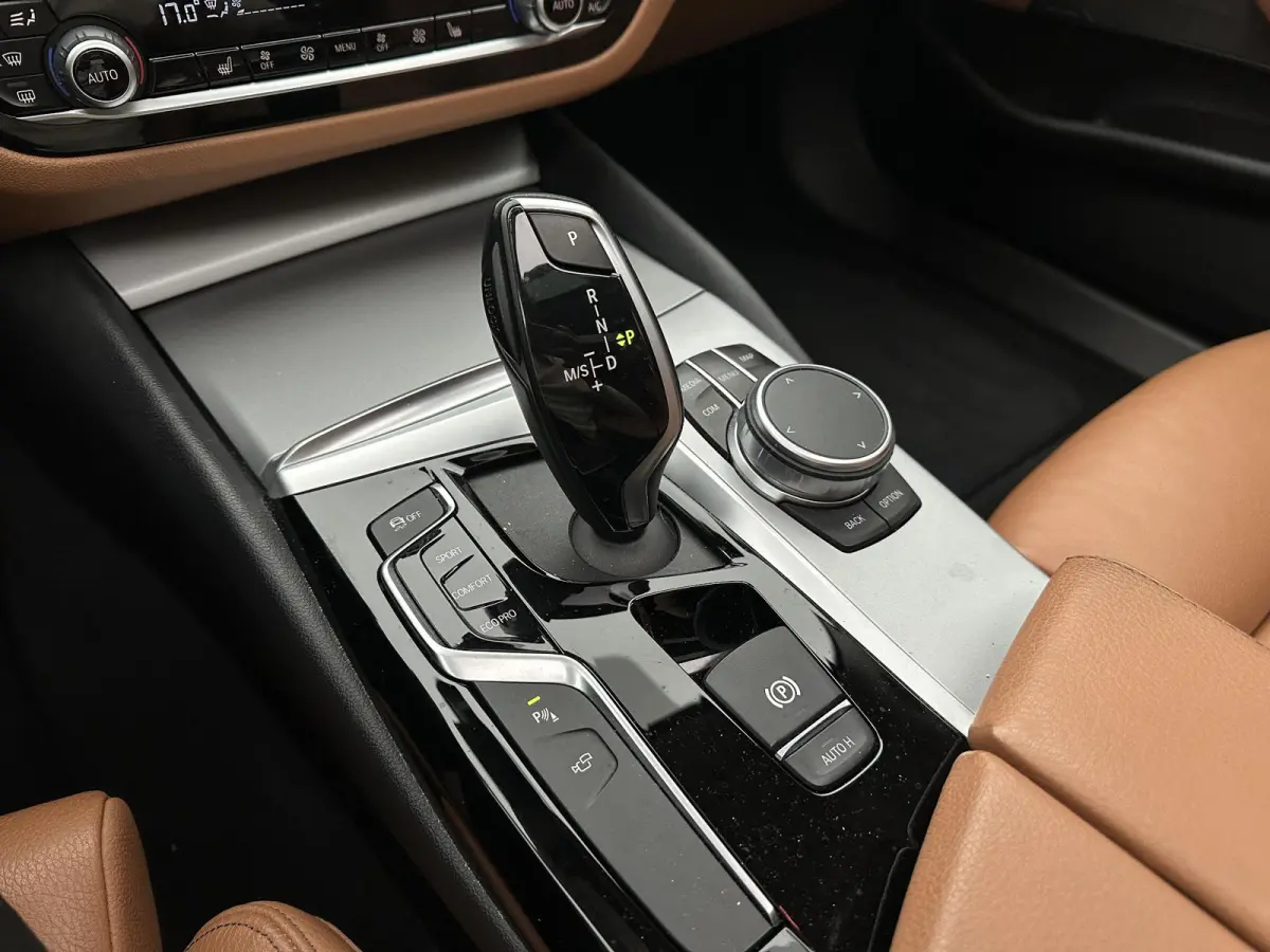520d High Executive Edition Pano| Head up| Harman Kardon