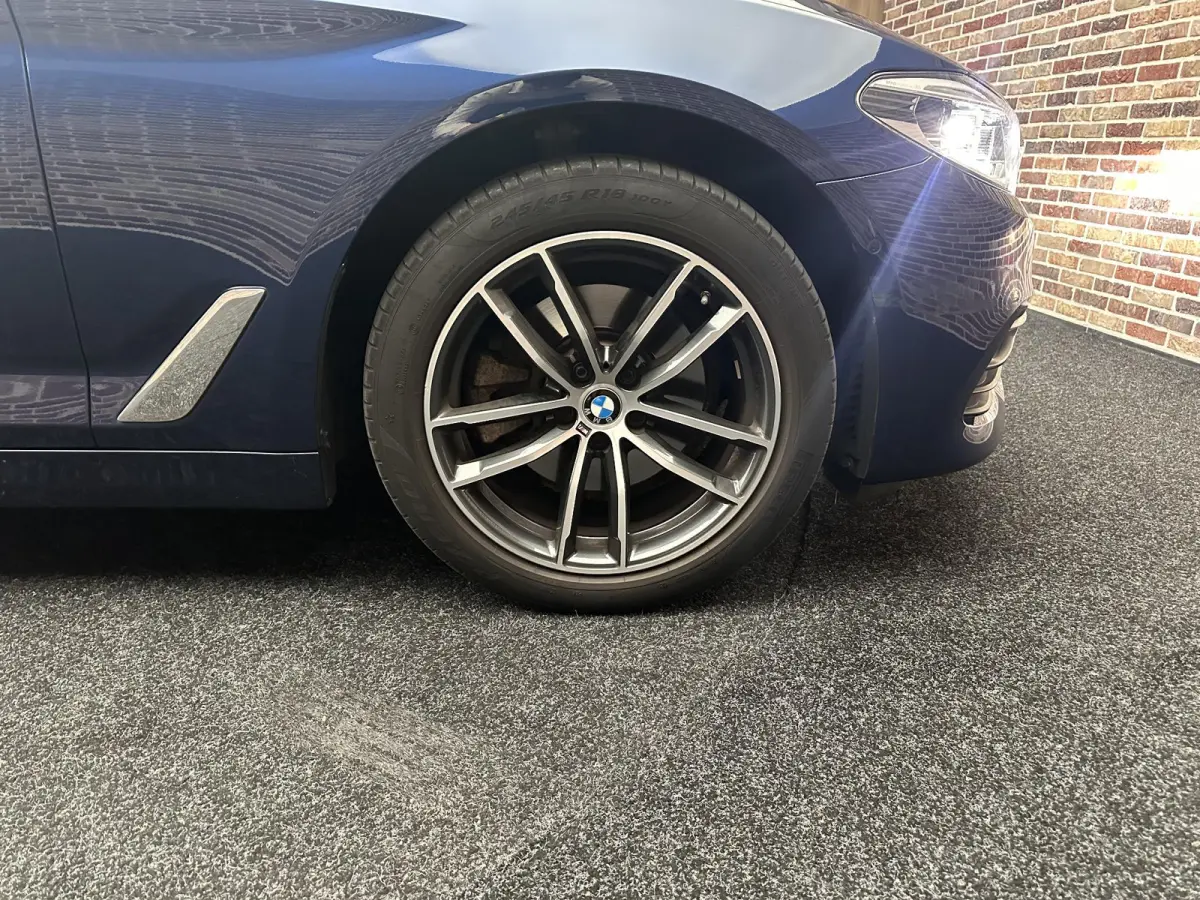 520d High Executive Edition Pano| Head up| Harman Kardon