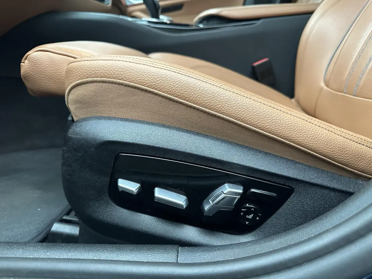 520d High Executive Edition Pano| Head up| Harman Kardon