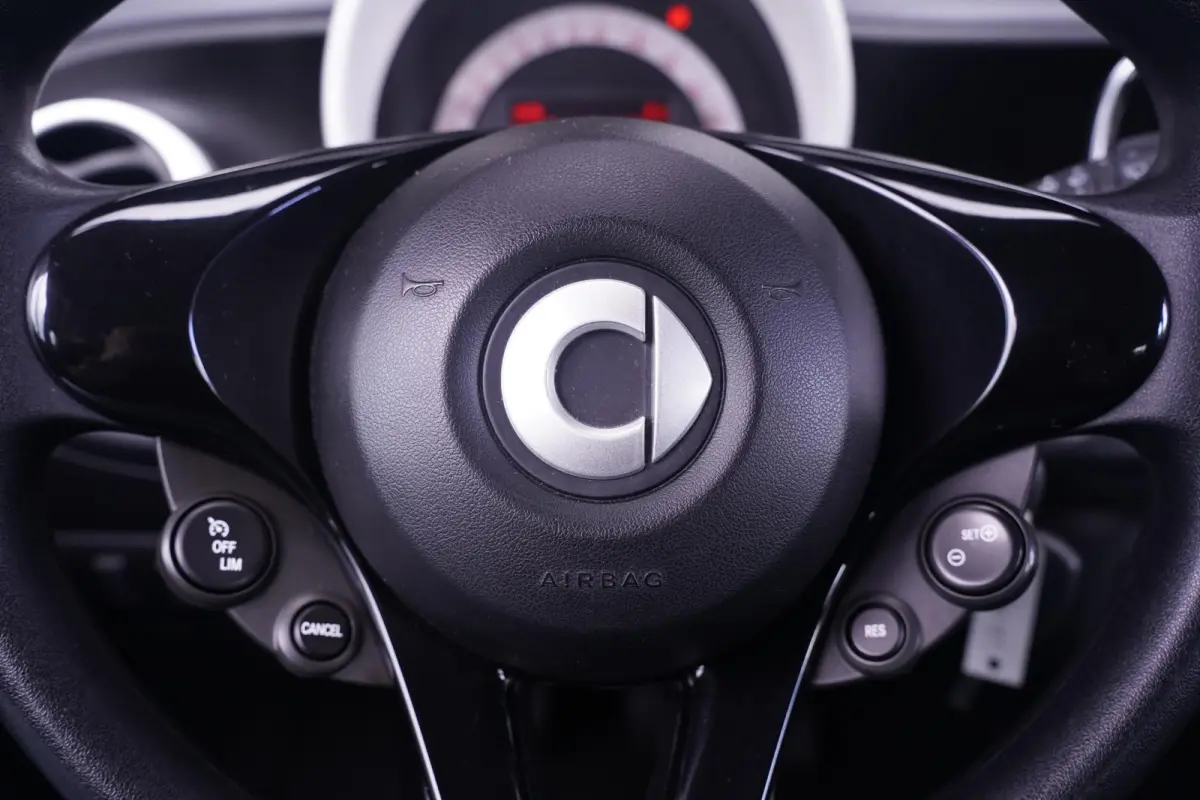 1.0 Pure NAP Cruise Control Bluetooth Airco Rijklaar!
