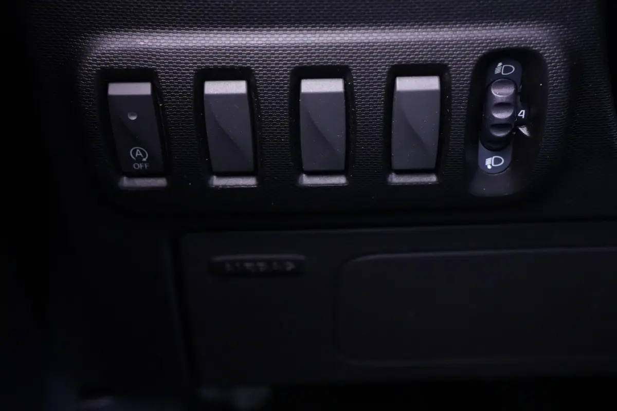 1.0 Pure NAP Cruise Control Bluetooth Airco Rijklaar!