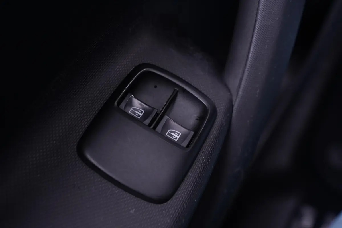 1.0 Pure NAP Cruise Control Bluetooth Airco Rijklaar!