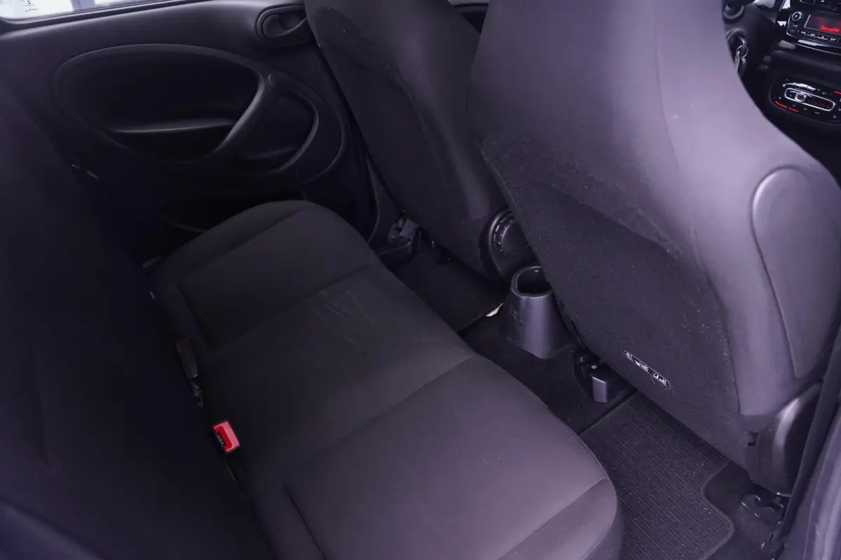 1.0 Pure NAP Cruise Control Bluetooth Airco Rijklaar!