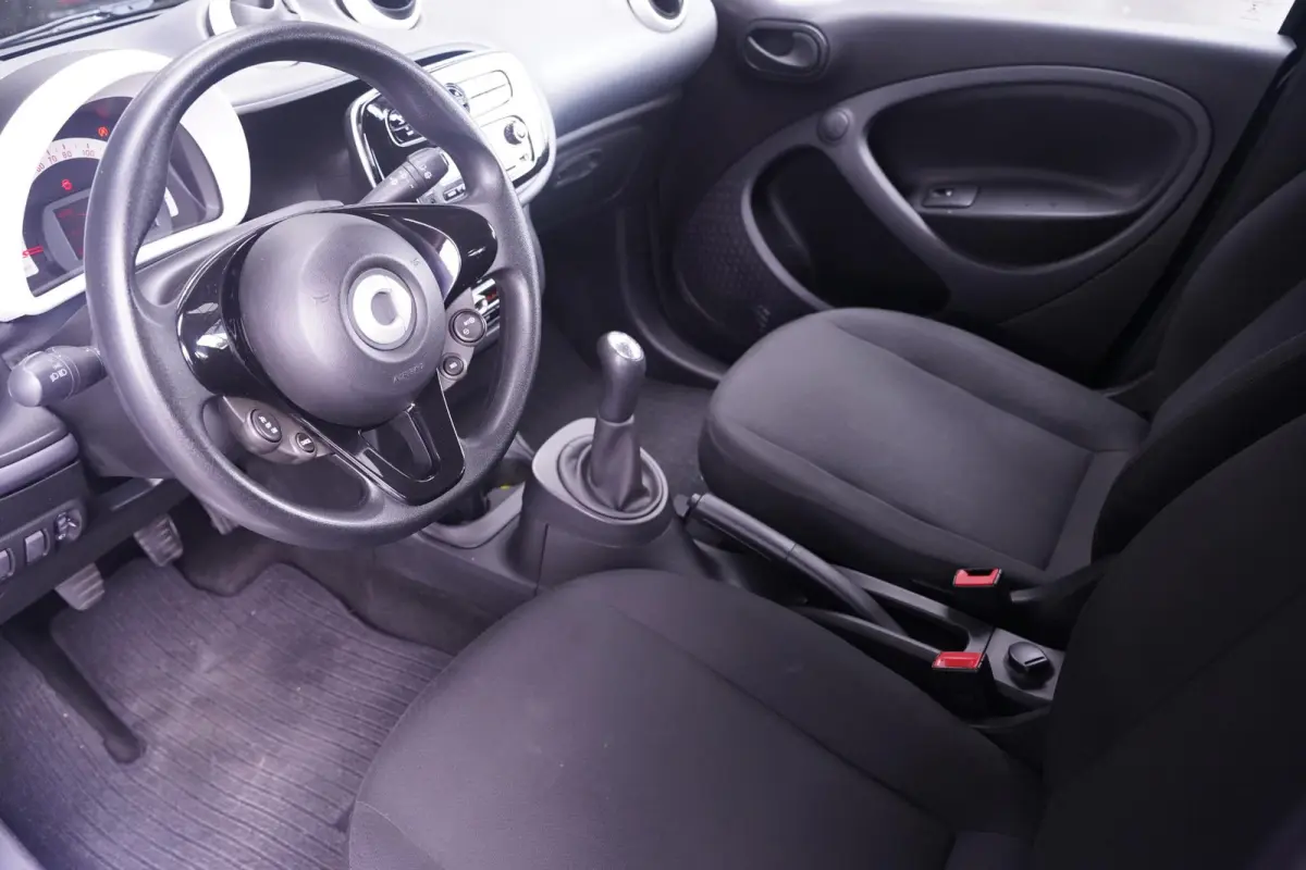 1.0 Pure NAP Cruise Control Bluetooth Airco Rijklaar!