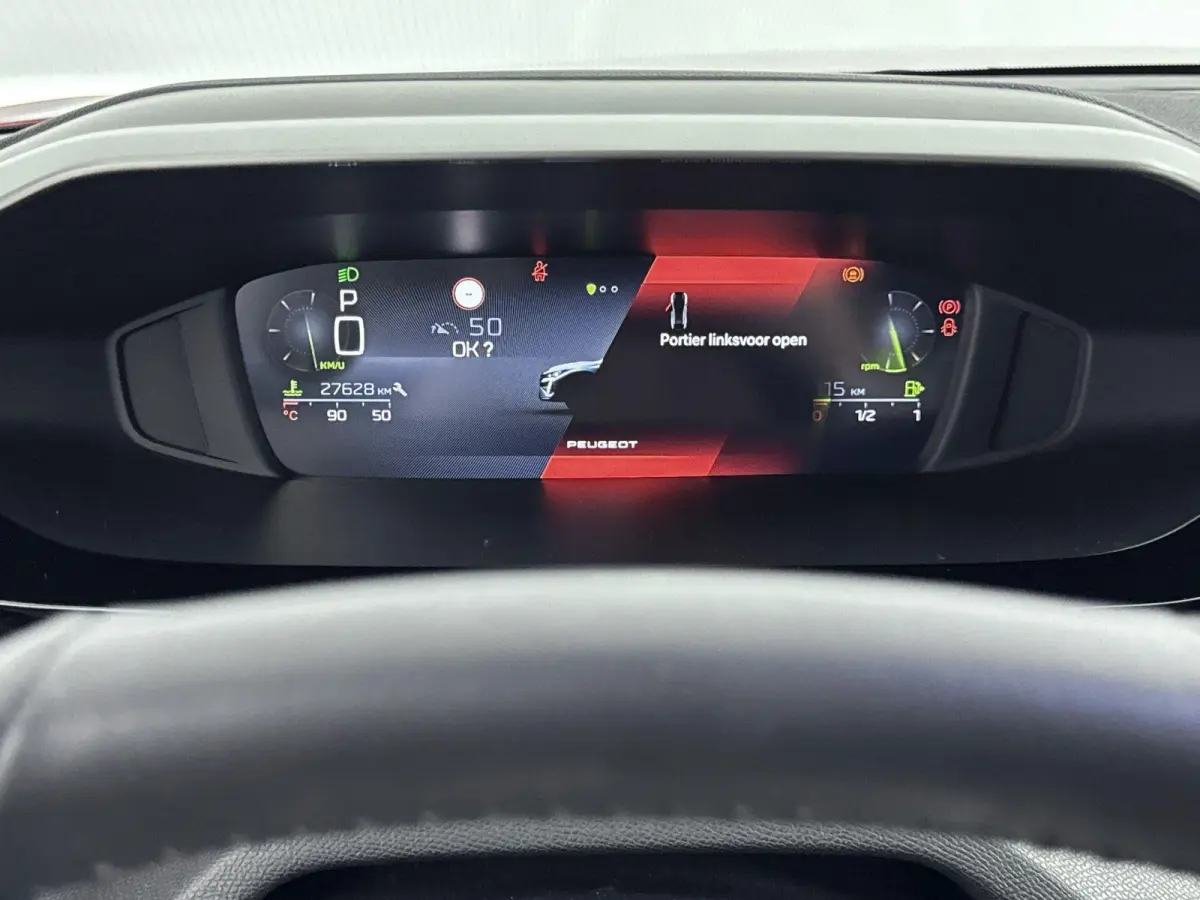 Automaat 130pk Allure Pack | Navigatie | CarPlay | All Season Banden | LED Koplampen | Stoelverwarming