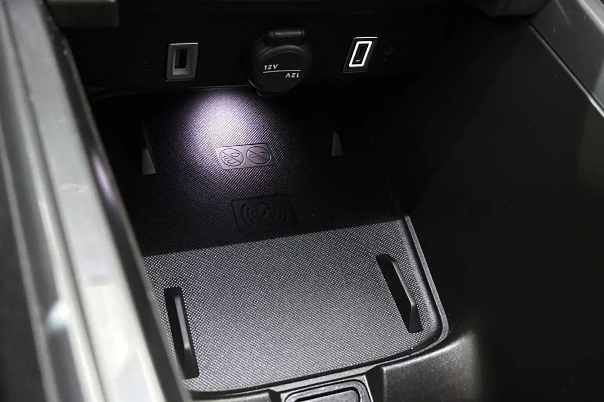 1.2 Hybrid Icon Stoelverwarming Camera Keyless Carplay