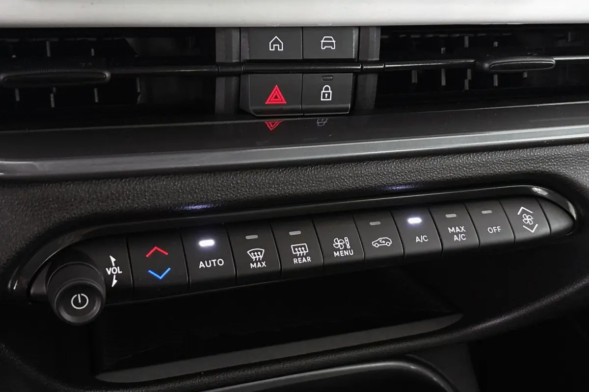1.2 Hybrid Icon Stoelverwarming Camera Keyless Carplay