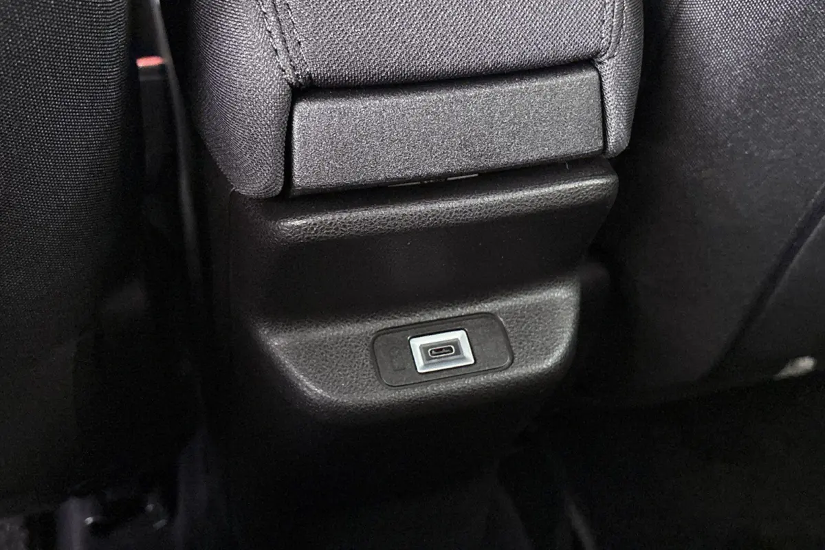 1.2 Hybrid Icon Stoelverwarming Camera Keyless Carplay