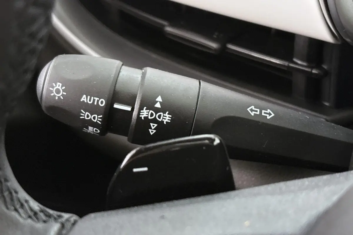 1.2 Hybrid Icon Stoelverwarming Camera Keyless Carplay