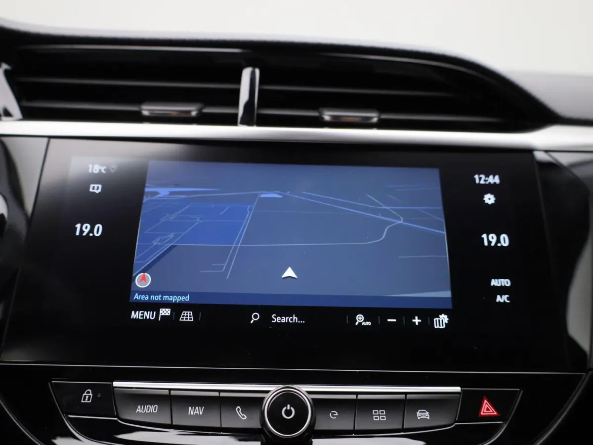 Corsa-e Auto e-Elegance | NAVIGATIE | CAMERA | CLIMATE CONTROL | DIGITAAL DASHBOARD | LED | LMV | CRUISE CONTROL |